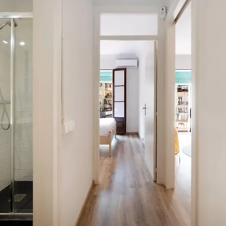 Apartmán 22par1006 Newly Refurbished 2bed In Paral *